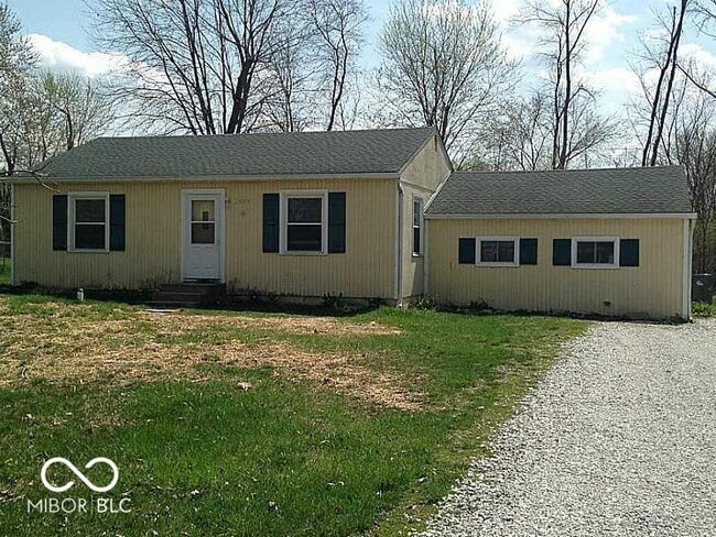 property at 2605 E Midland Rd