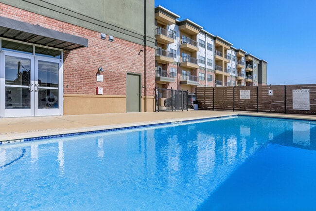 Franklin Place in Waco, TX - Building Photo - Building Photo