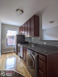 908 W George St, Unit #2908-V2 in Chicago, IL - Building Photo - Building Photo