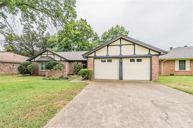 1010 Purdue Dr in Arlington, TX - Building Photo