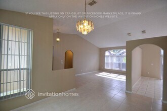 384 SW 188th Ave in Pembroke Pines, FL - Building Photo - Building Photo