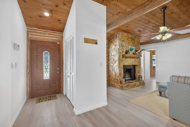 2340 B Rd in Loxahatchee Groves, FL - Building Photo - Building Photo