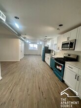 1951 S Canalport Ave in Chicago, IL - Foto de edificio - Building Photo