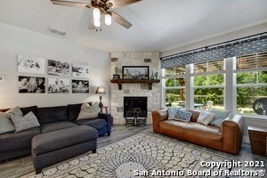9113 Sunpool in Schertz, TX - Building Photo - Building Photo