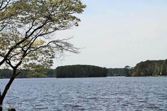 87 Lakeview Dr in Whispering Pines, NC - Building Photo - Building Photo