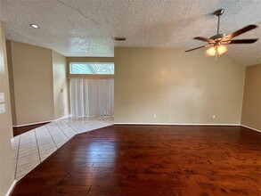 12702 Meadway Ct in Houston, TX - Building Photo - Building Photo