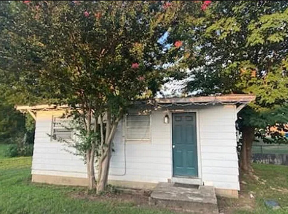 403 Woodward Ave NW in Jacksonville, AL - Building Photo