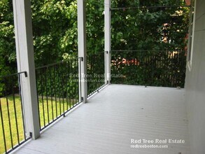 38 Cherry St, Unit 1 in Somerville, MA - Building Photo - Building Photo