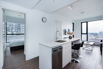 1454 Avenue Overdale in Montréal, QC - Building Photo - Building Photo