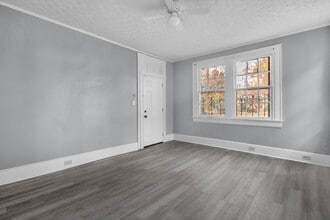 458 Burton Ave in Montgomery, AL - Foto de edificio - Building Photo