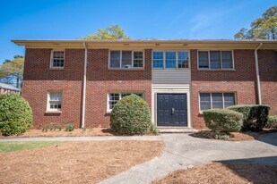 935 Baxter St in Athens, GA - Building Photo