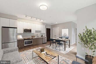 911 2nd St NE in Washington, DC - Building Photo - Building Photo