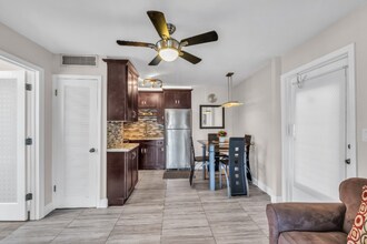 22 SE 3rd Terrace in Dania Beach, FL - Building Photo - Building Photo