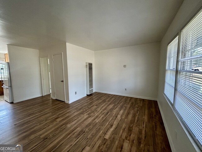 1638 E Woodberry Ave in Atlanta, GA - Building Photo - Building Photo
