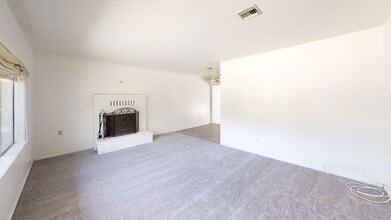 33540 Washington Dr in Yucaipa, CA - Building Photo - Building Photo