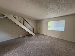 1152 Neal Dow Ave in Chico, CA - Building Photo - Building Photo