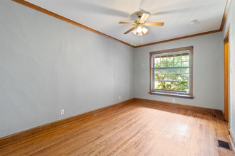 32 N Ashland Ave in Chicago, IL - Building Photo - Building Photo
