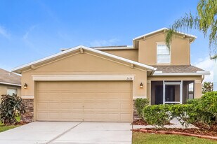 2474 Harrison Pl Blvd in Lakeland, FL - Building Photo