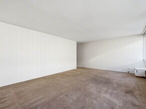 1400 E 55th Pl in Chicago, IL - Building Photo - Building Photo