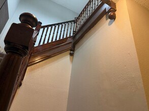 2211 W Broadway Ave in Spokane, WA - Building Photo - Building Photo