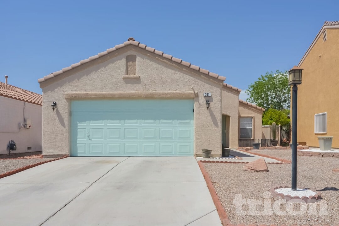 331 Judith Ann Ct in Las Vegas, NV - Building Photo
