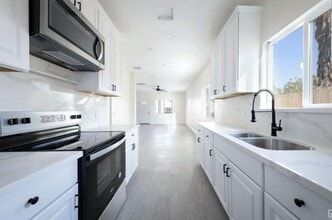 310 Ohio Dr in Bakersfield, CA - Building Photo - Building Photo
