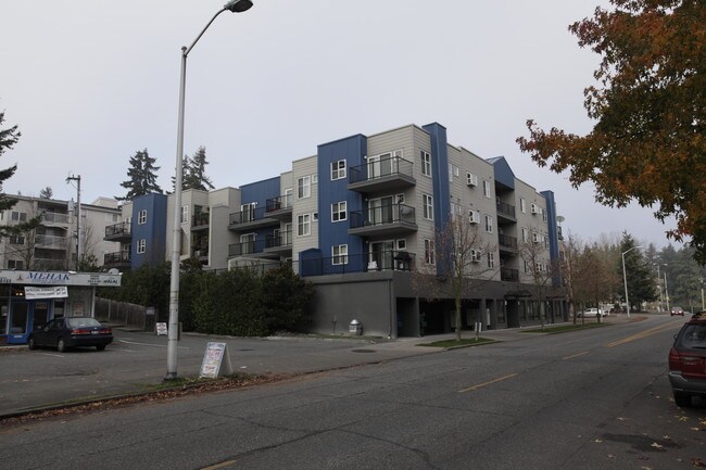 Pegasus Court in Seattle, WA - Building Photo - Building Photo