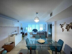 8911 Collins Ave, Unit 302 in Surfside, FL - Foto de edificio - Building Photo