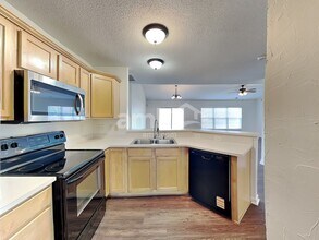 127 Hampshire Dr in Mooresville, NC - Foto de edificio - Building Photo