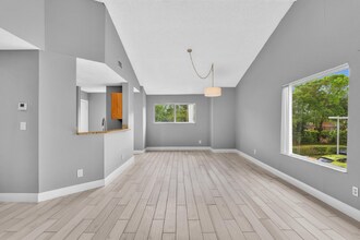 3473 NW 44th St in Lauderdale Lakes, FL - Building Photo - Building Photo