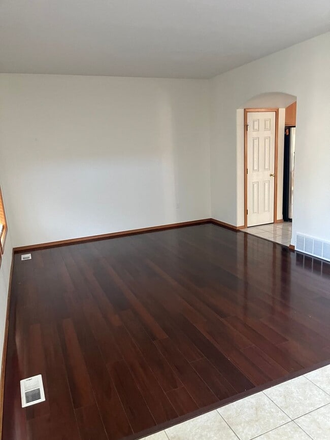 6803 N Oxford Dr in Spokane, WA - Building Photo - Building Photo