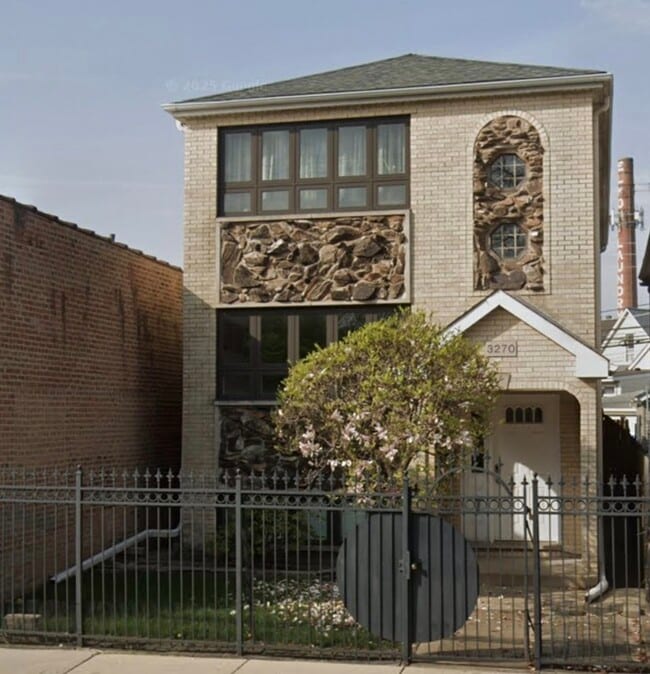 property at 3270 N Elston Ave
