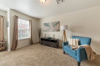 The Bristol in Lawton, OK - Building Photo - Building Photo