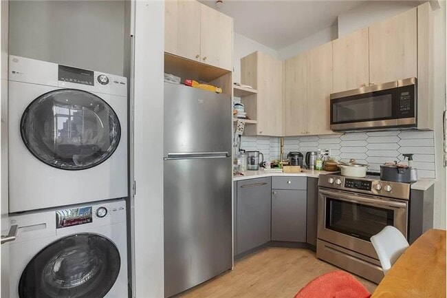 property at 1132 Broadway