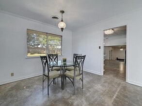 1802 Temple Dr in Austin, TX - Foto de edificio - Building Photo