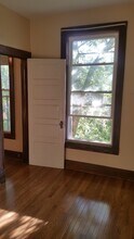 3812 N Ashland Ave, Unit 1R in Chicago, IL - Building Photo - Building Photo