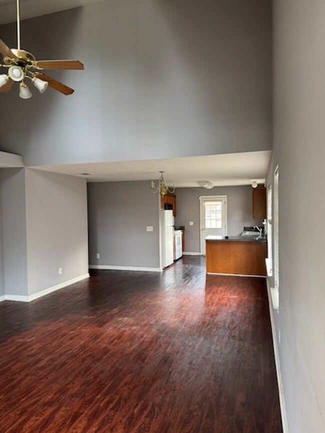 1114 Phelissa Dr in La Vergne, TN - Building Photo - Building Photo