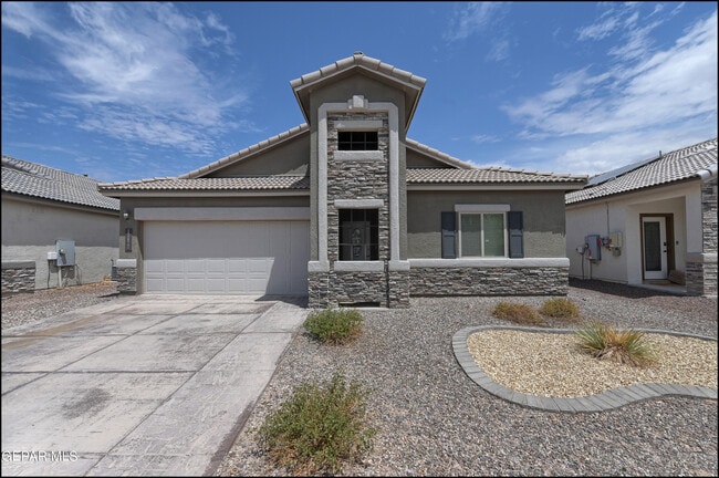 13677 Lartington St in El Paso, TX - Building Photo - Building Photo