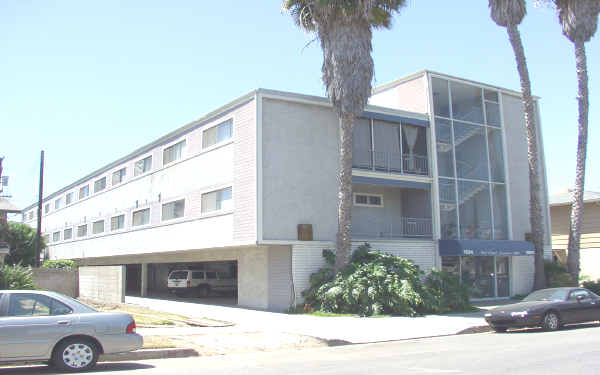 1254 E. 1st Street in Long Beach, CA - Foto de edificio - Building Photo