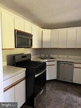 23 Voscek Ct in Trenton, NJ - Building Photo - Building Photo