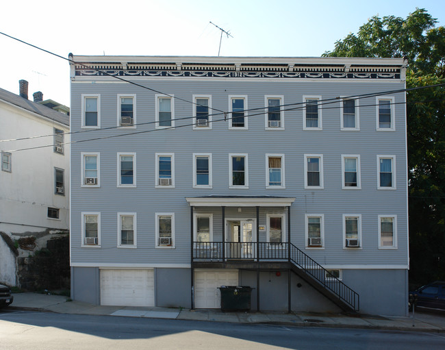 190 Valley St in Tarrytown, NY - Building Photo - Building Photo