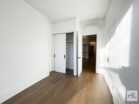 Carroll Gardens 3-Bed 1 Bath in Brooklyn, NY - Building Photo