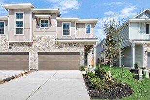 2205 Via Cami Ln in Houston, TX - Building Photo