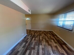 917 Johnson St in Raeford, NC - Building Photo - Building Photo