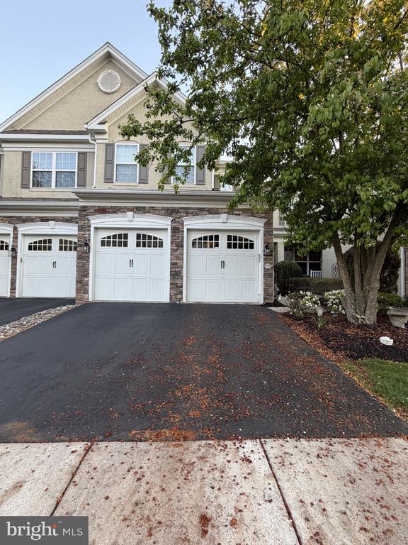 2412 Copper Creek Rd in Chester Springs, PA - Foto de edificio - Building Photo