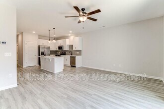 8312 Paramount Point in Winnabow, NC - Building Photo - Building Photo