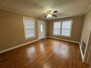 402 N 8th St in Murray, KY - Building Photo - Building Photo