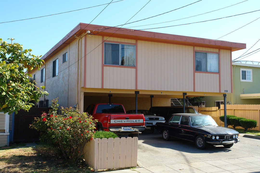 3223 Ohio Ave in Richmond, CA - Foto de edificio