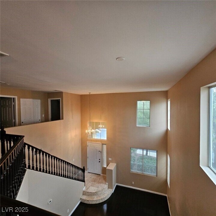 1008 Venetian Hills Ln in Las Vegas, NV - Building Photo