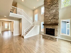 8157 SE 24th St in Mercer Island, WA - Building Photo - Building Photo